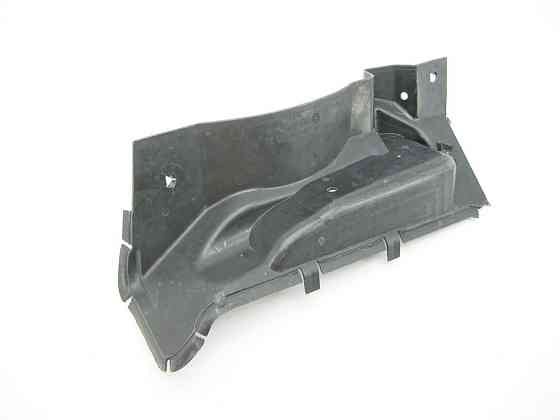 Mercedes-Benz  A2206902630 Пластикова накладка переднього правого лонжерону S-Class W220 CL C215 Одеса