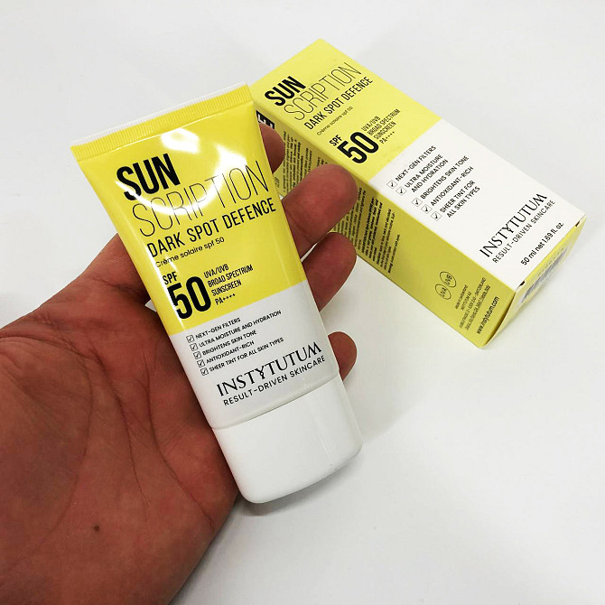 Солнцезащитный крем с осветительным эффектом Instytutum Sunscription Dark Spot Defence SPF 50, 50 мл GZ-44 Львов - изображение 1