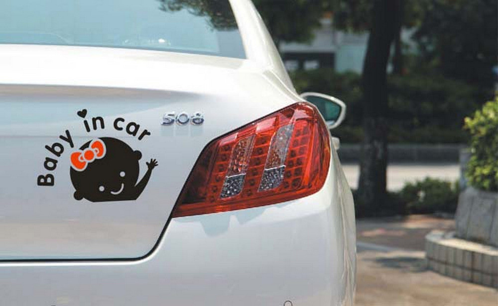 Наклейка на авто Діти у машині Київ - фото 6