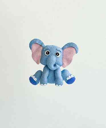 М’яка фетрова іграшка слон ручної роботи – безпечна розвиваюча іграшка Київ