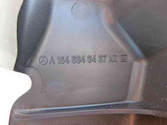 Mercedes-Benz  A1646840437 Опора пластикова килима права ML GL GLS GLE Одесса