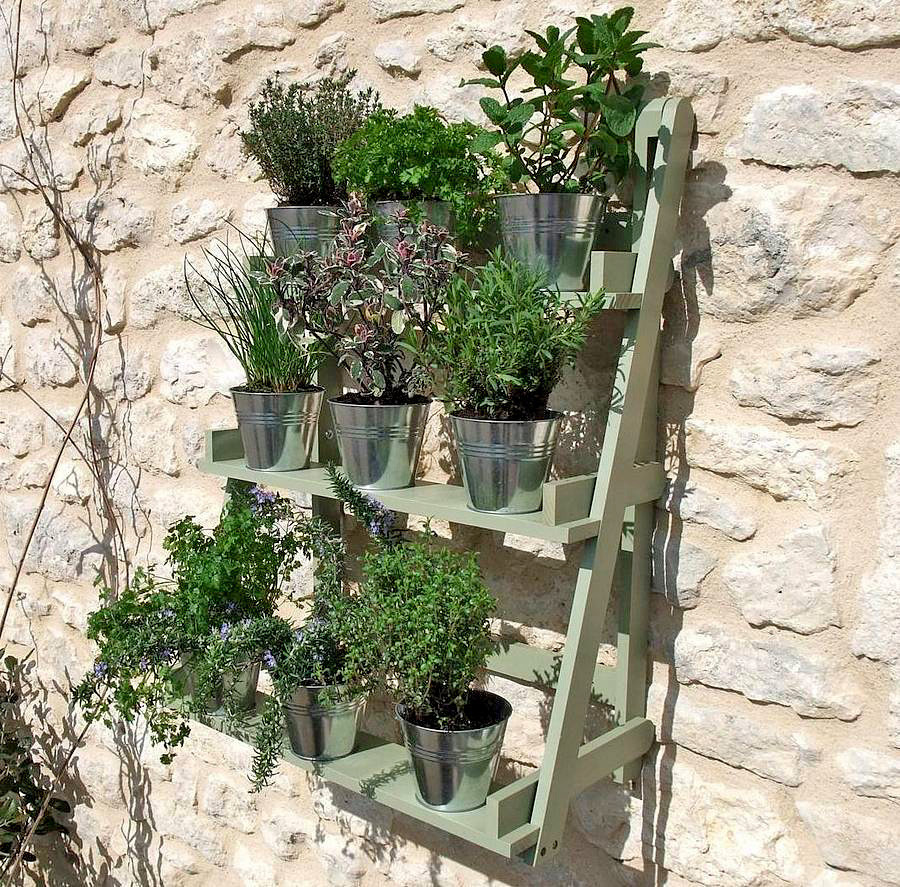 Полка настенная для цветов 