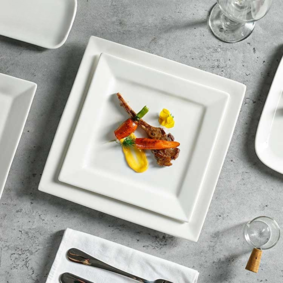 Комплект тарелок 12 шт квадратные,пластиковые,десертные 16.5 см и обеденные 24 см, набор для сервировки стола белые Каменец-Подольский