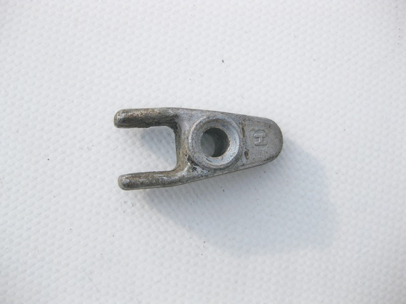 Mercedes-Benz  A6110170239 Скоба кріплення паливної форсунки для дизельних двигунів Одесса - изображение 3