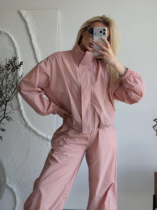 Женский стильный повседневный костюм из плащевки Пудра Одесса - изображение 7