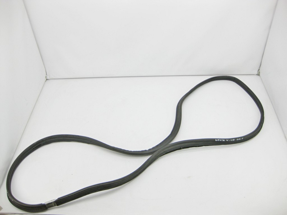 Mercedes-Benz  A1647401378 Ущільнювальна гумка прорізу багажника GL X164 Одеса - фото 3