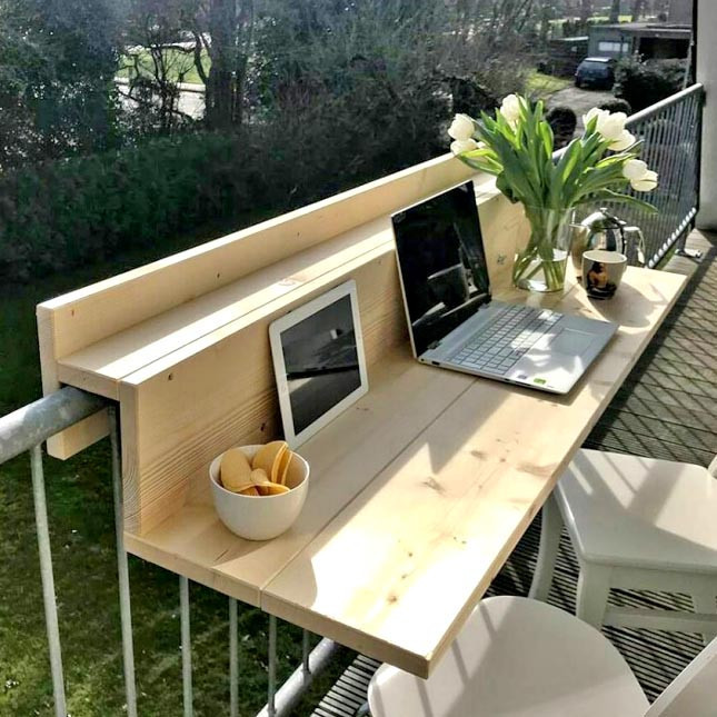 Подвесной балконный столик 