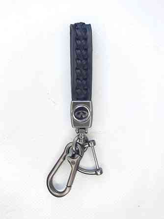 Брелок до ключів плетений з карабіном Infiniti Винница
