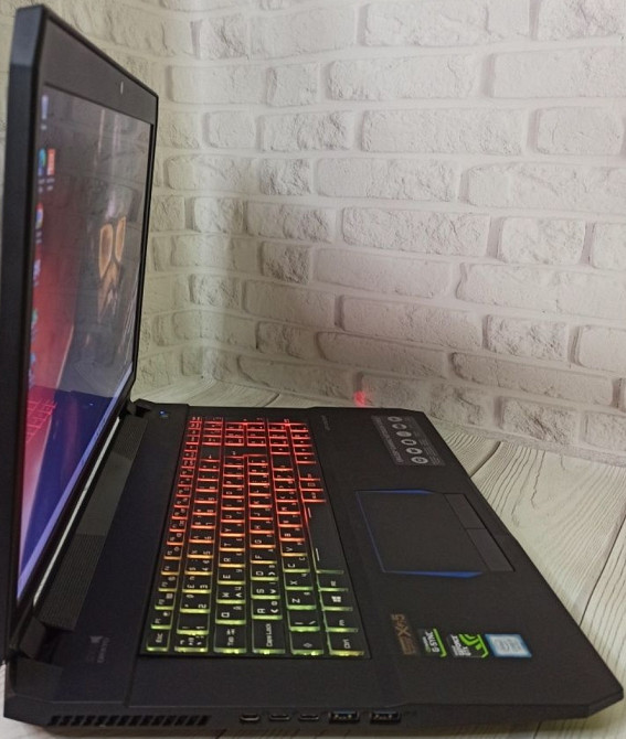 Ноутбук игровой: Medion ERAZER Gaming 17.3 GTX1070 , 8Gb. 17, 16Gb. 256+1TB. Киев - изображение 5