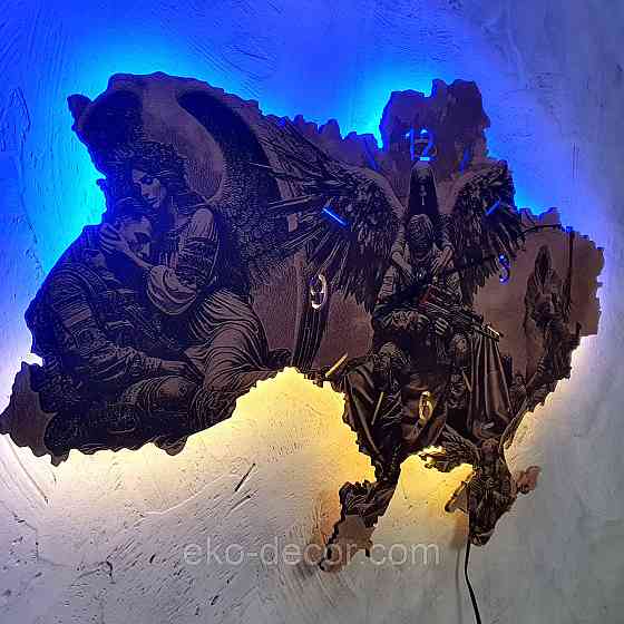 Деревянные настенные часы с подсветкой 