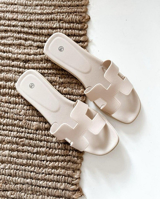 No brend Шльопанці жіночі літні повсякденні силіконові No brend SS-102 бежеві / Шльопанці з сил Коломия - фото 1