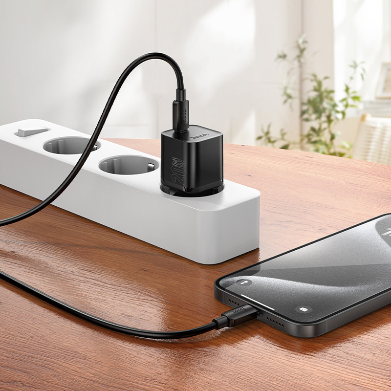 Сетевое зарядное устройство HOCO N64 Ingenious single port PD20W charger BLack Одесса - изображение 5