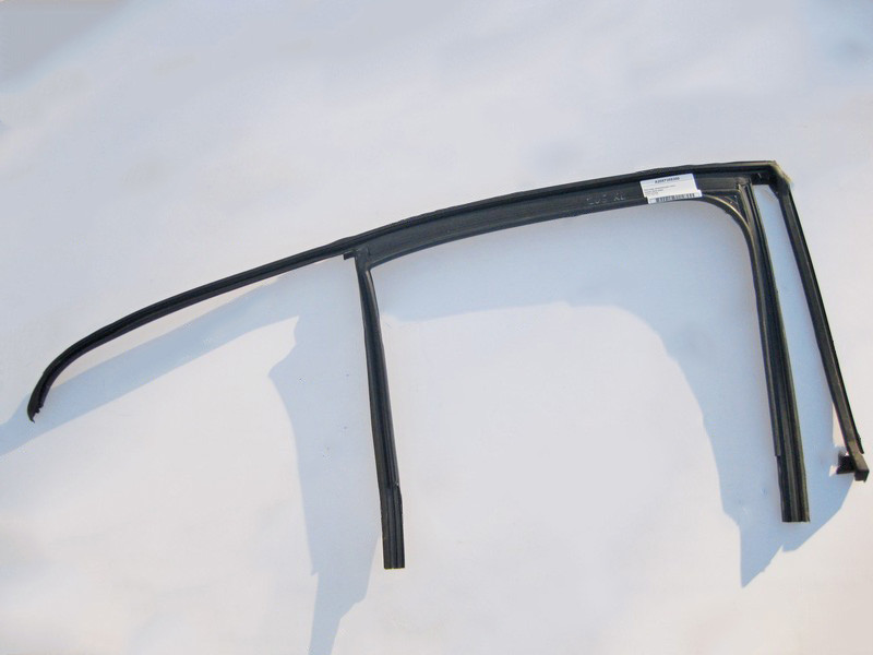 Mercedes-Benz  A2057355300 Гумове напрямне скло задніх лівих дверей C-Class W205 Одеса - фото 2