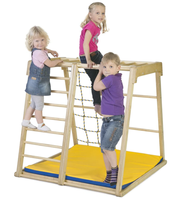 Детский спортивный уголок 