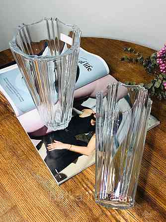 Ваза скляна Olens "Мальва райдужна" 12*25 см прозоре з переливами товсте скло Київ