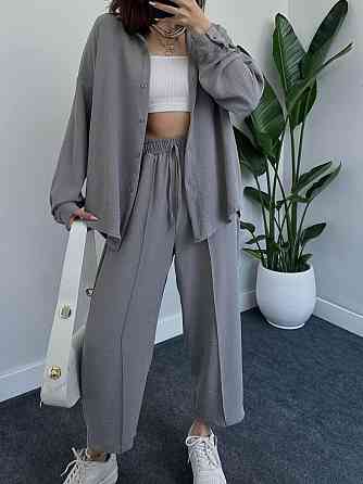 Женский легкий брючный костюм двойка: рубашка и брюки американский креп Серый, 42/44 Одесса