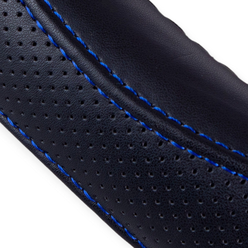 Чохол m шкіра (37 – 39 см) чорний перфор. вставка, один шов, синя червона нитка, біла основа керма Мукачево - фото 2