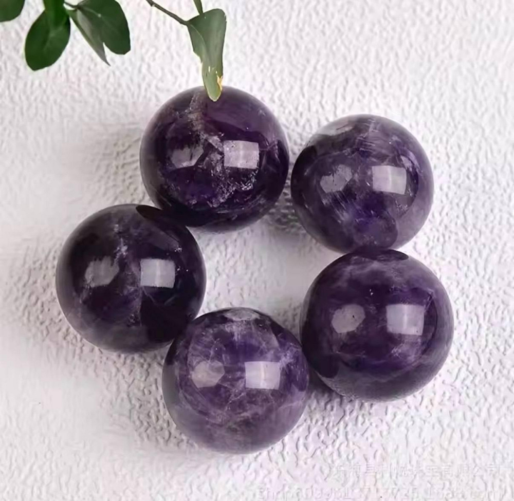 Набір із 5 куль з натурального каменю аметисту в мішечку, 16 мм., сферичний аметист. Київ - фото 3