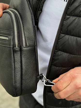 Кожаная сумка-слинг через плечо черная TIDING BAG 3280 Каменское - изображение 3