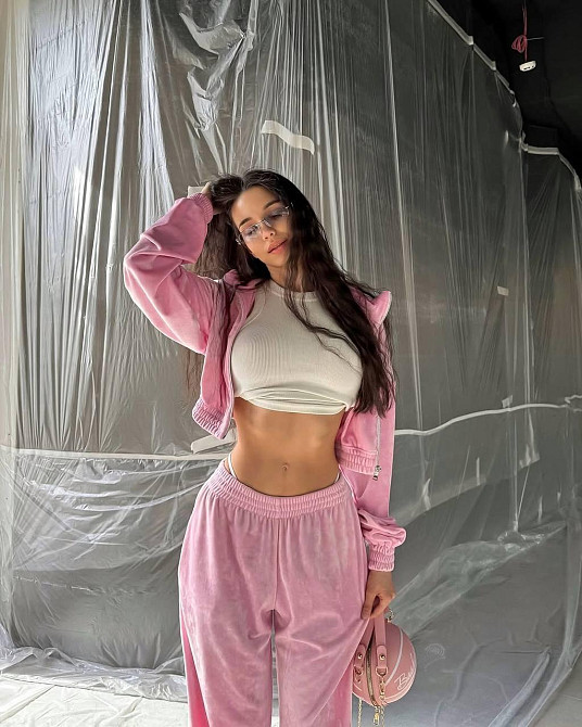 Женский стильный костюм двойка кофта с вышивкой и штаны велюр Розовый, 46/48 Одесса - изображение 5