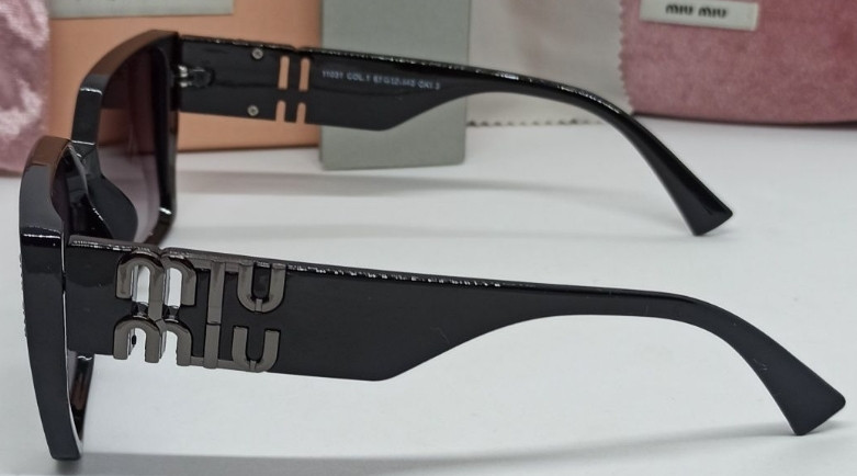 Брендові жіночі окуляри чорні з темно-сірим логотипом градієнт 11031 Київ - фото 5