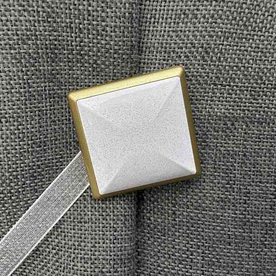 Магніти для штор і гардин Квадрат двосторонні набір 2 шт Золотистий з білим (81-277) Київ