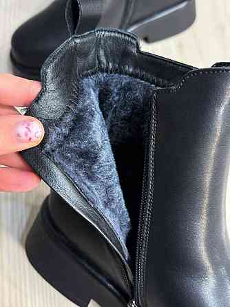 Черевики жіночі Hengji 958 челсі утеплені на хутрі шкіряні чорні, 39, 24,5 см Київ