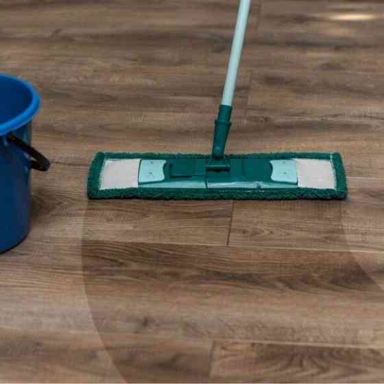 ЗАСІБ ДЛЯ МИТЯ ВІНІЛОВИХ І ДЕКОРАТИВНИХ ПОЛІВ VINYL FLOOR CLEANER, BIO-CHEM, 1 Л Дніпро