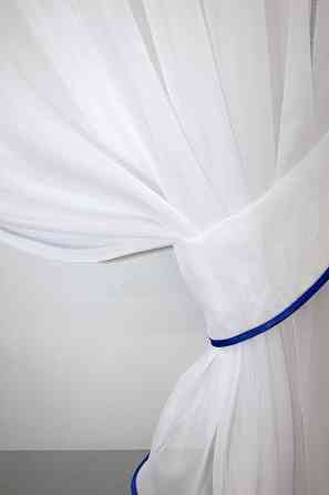 Кухонные шторы VR-Textil № 091к с ламбрекеном и подвязками белый с синим 260х170 см (59-547) Киев