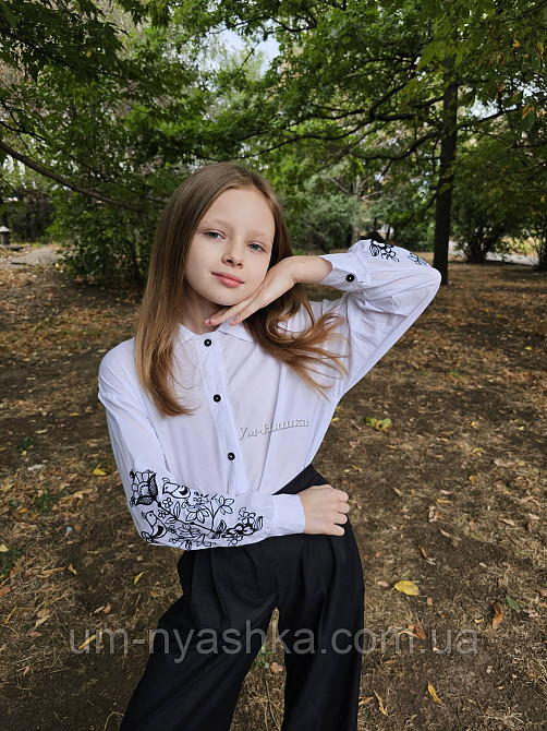 Біла сорочка з вишивкою 134-152 Кривий Ріг - фото 3