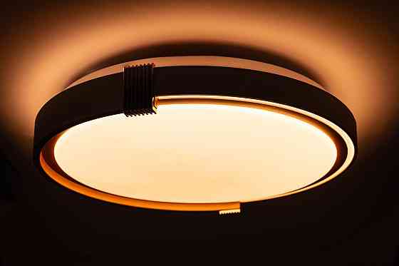 COLISEUM матовый 60W 395*60мм 3000К-6500К с ДУ белое золото Киев