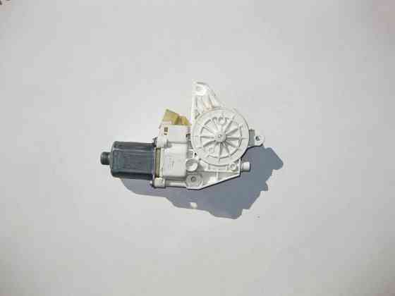 Mercedes-Benz  A2518200842 Моторчик переднього правого склопідйомника GL X164 ML W164 R-Class W251 Одеса