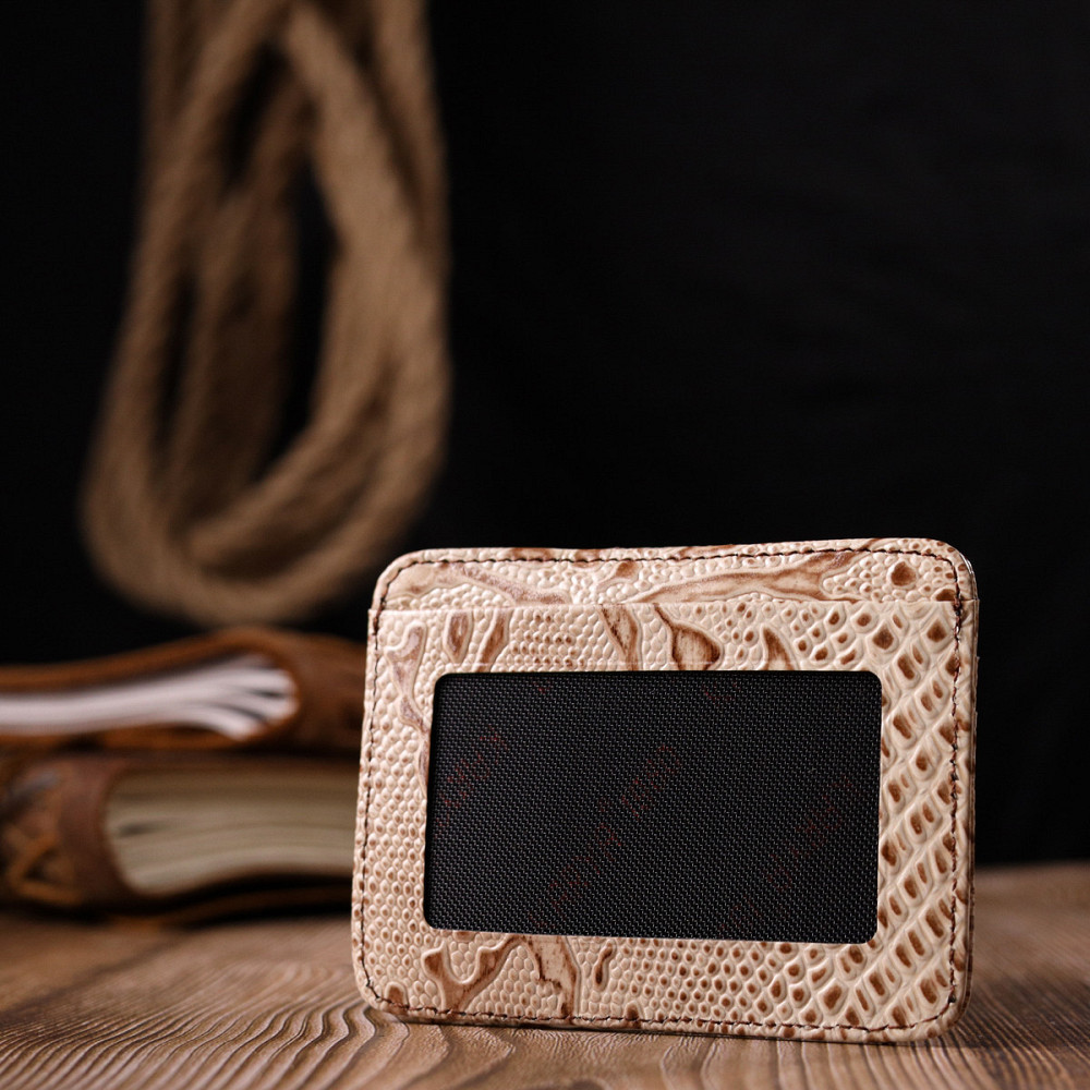 Візитниця із натуральної фактурної шкіри під змію KARYA 20962 Бежевий Київ - фото 10