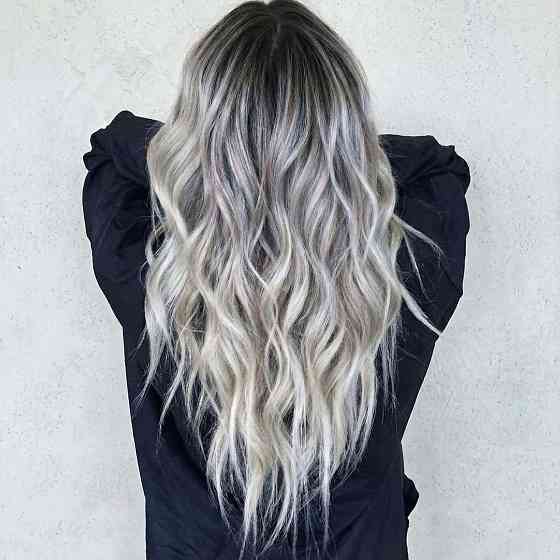 Парик женский волнистый серо-черное омбре искусственные волосы термостойкий 70 см Винница