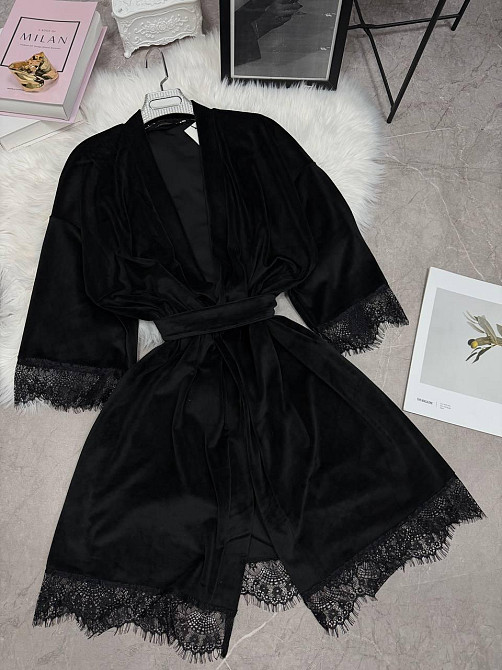 Женский домашний халат на запах велюр с кружевом Черный, 48/52 Одесса - изображение 1