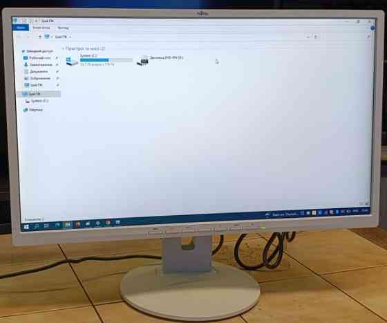Монитор Fujitsu 24" / LED / Full HD/ DP Port / DVI / VGA. Київ