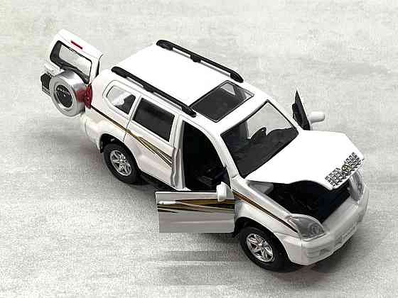 Машина Автосвіт Toyota Prado інерційна Біла (AS-2697) Чернігів