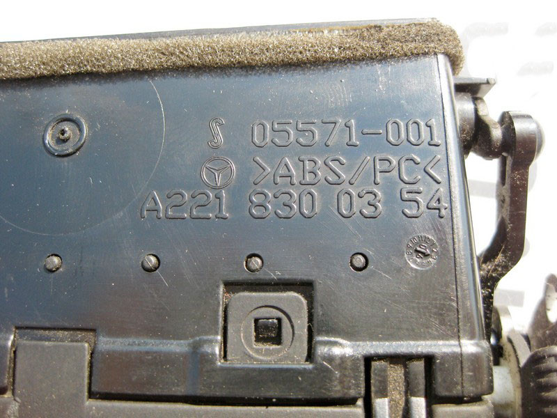 Mercedes-Benz  A2218300354 9116 Вентиляційний дефлектор у лівій стійці "B" чорний Одесса - изображение 4