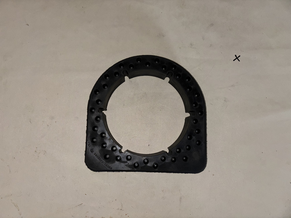 Подушка промежуточной опоры карданного вала МАЗ-63031. 63031-2202085. Харьков - изображение 1