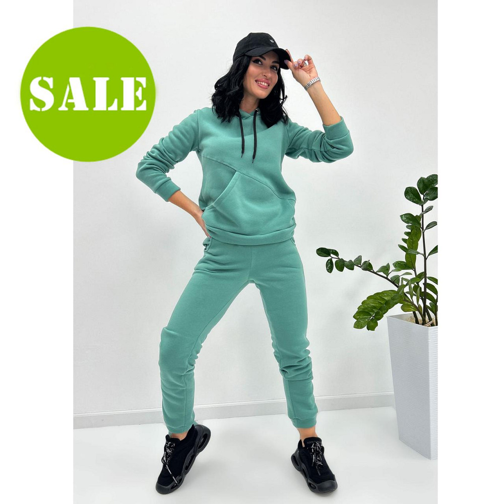 Женский спортивный костюм на флисе 