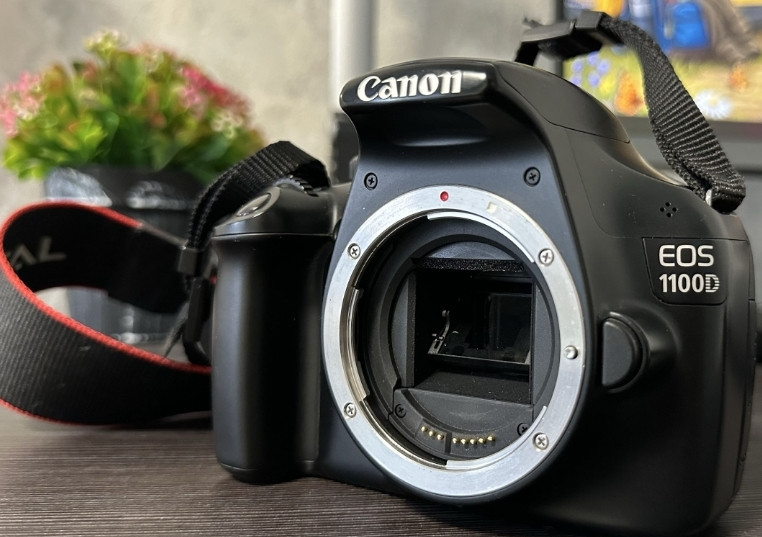 Фотоаппарат Canon EOS 1100D + объектив 18-55mm • Идеал • Полный комплект. Харьков - изображение 1