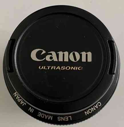 Объектив Canon EF 50mm 1.4 Киев