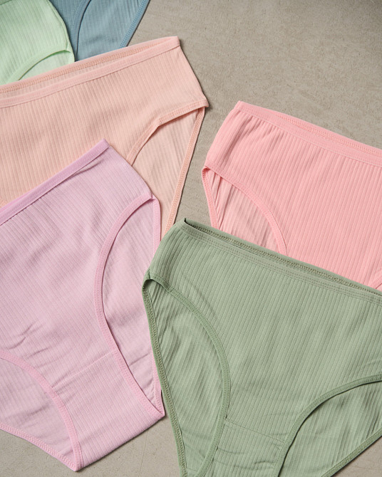 Набір жіночих трусиків тижнів батал у рубчик 7 шт Nicoletta 724156 3XL Київ - фото 7