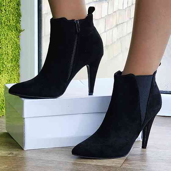 Жіночі Черевики Чорні на Каблуці Замшеві Модельні Ботильйони (розміри: 36,37,38,40) — 60-2 Дніпро
