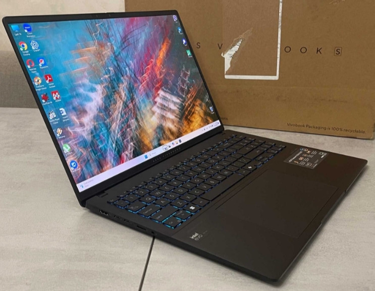 Новий ультрабук Asus Vivobook S 16 (S5606M), 16