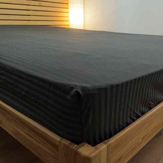 Простынь на резинке односпальная страйп-сатин 100% хлопок 90х200х25см 125г/м2 (Графит) Сумы