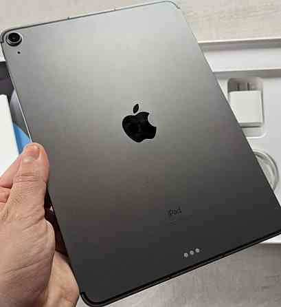 Планшет: iPad Air 4 64Gb. Wi-Fi / LTE. Київ