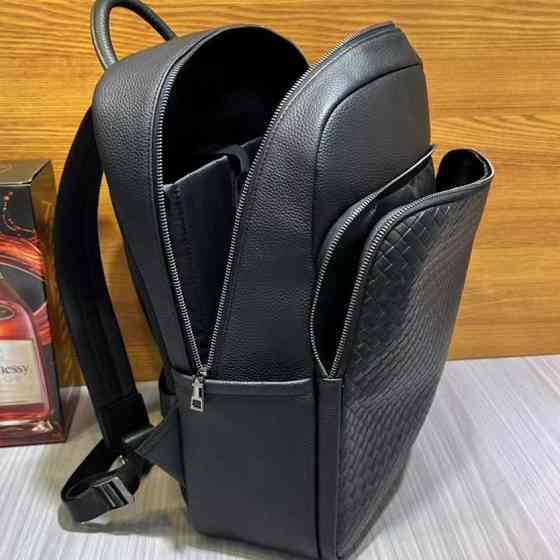 Чорний чоловічий рюкзак з натуральної шкіри для ноутбука Київ