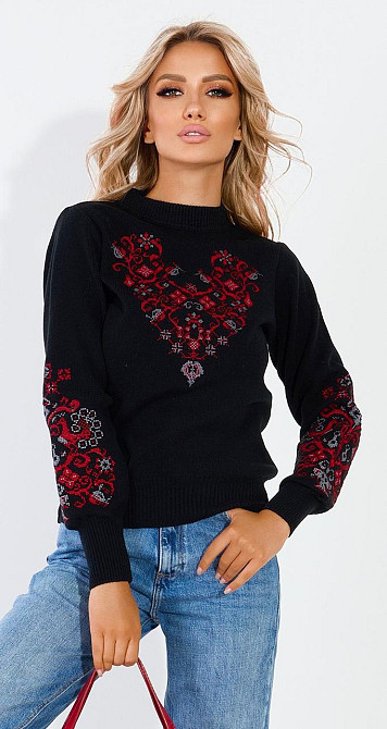 Свитер с вышивкой (42-44) Киев - изображение 1