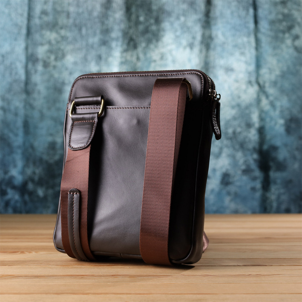 Вертикальная мужская сумка через плечо из гладкой натуральной кожи Shvigel 20868_1 Коричневый Киев - изображение 2